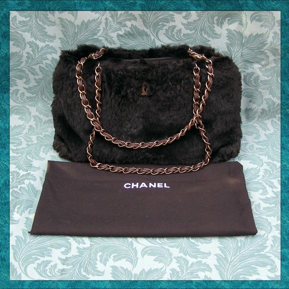 RARE CHANEL Black Fur Shoulder Bag Chain Straps CC - Picture 1 of 15